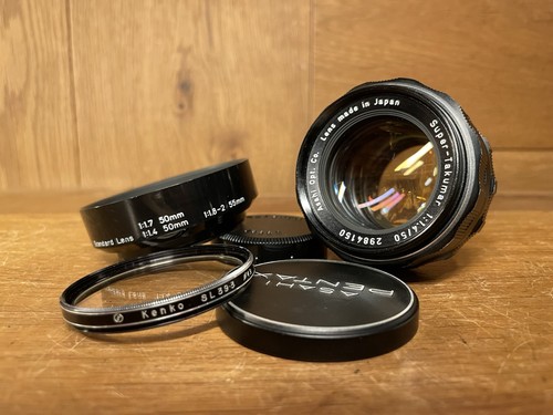 Near mint hood pentax - mint,